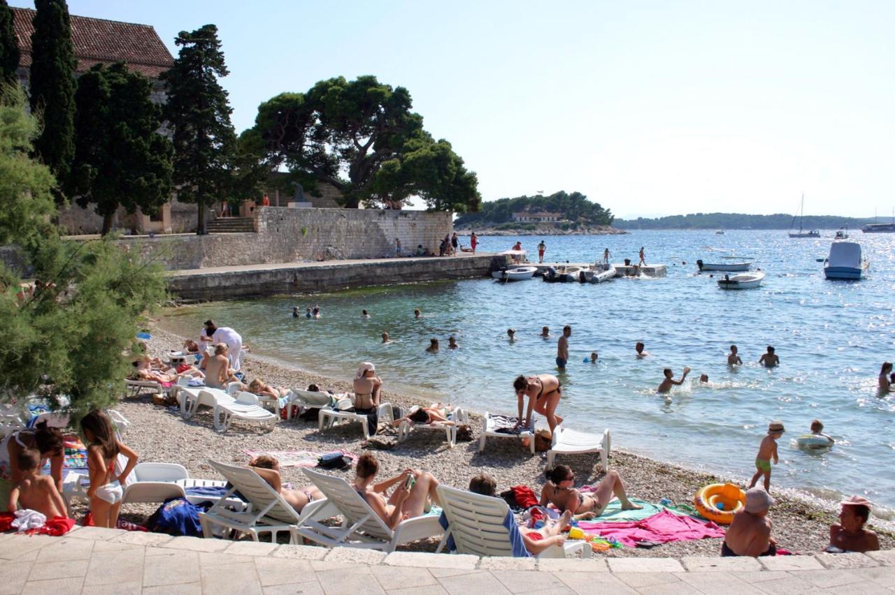 Apartments And Rooms With Parking Space Hvar - 13161 赫瓦尔 外观 照片